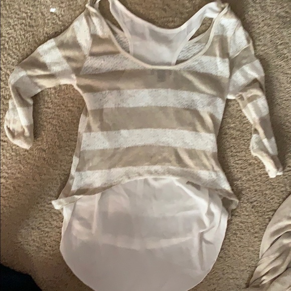 Top - Picture 2 of 2